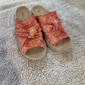 Bzees Floral Coral Women's Mules